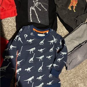 Boys XS(4/5) Lot